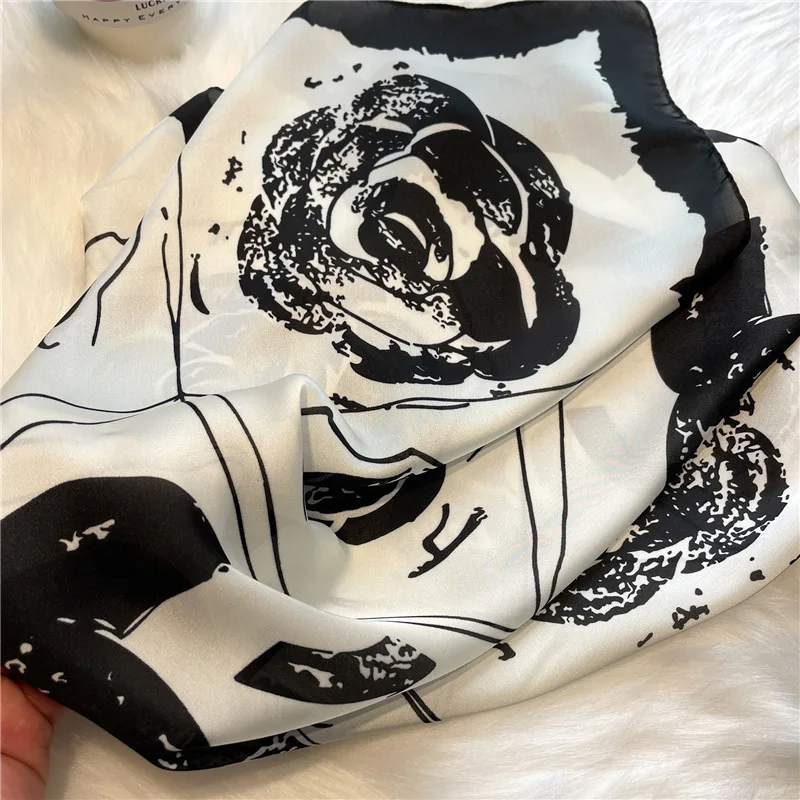 Rose Foulard