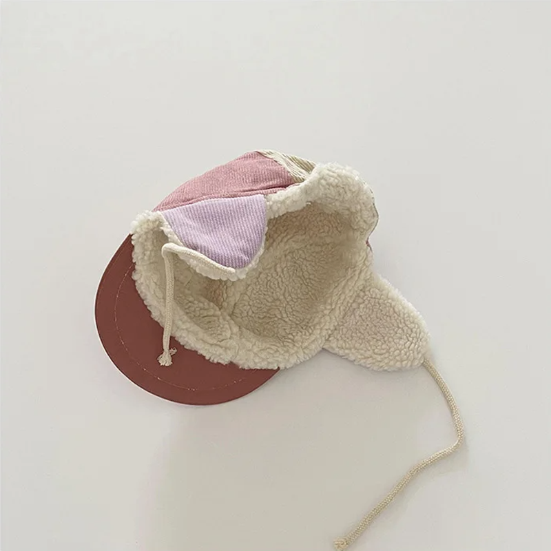 Hat with earmuffs for child