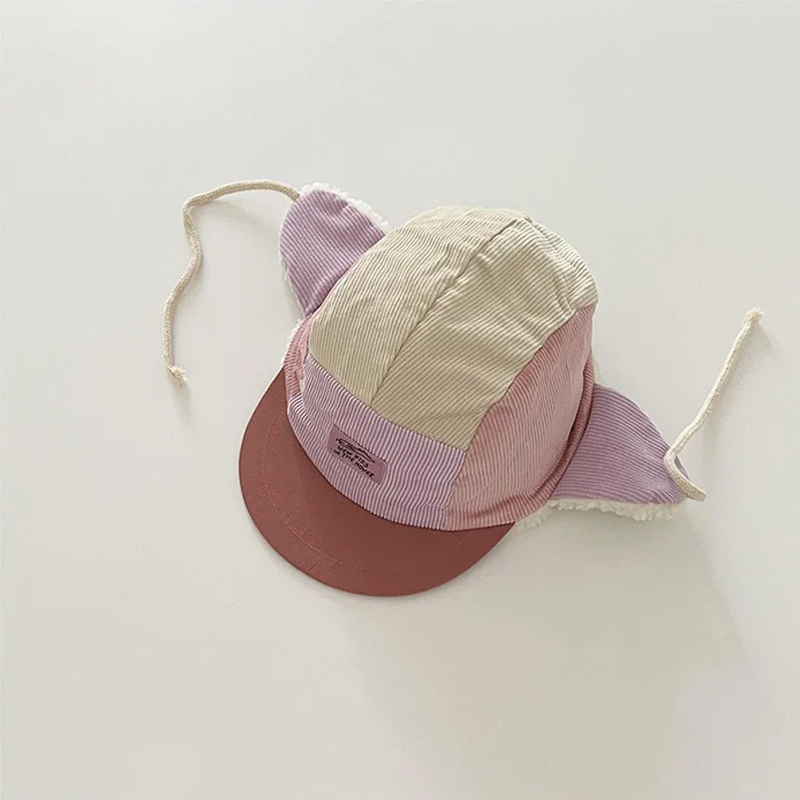 Hat with earmuffs for child