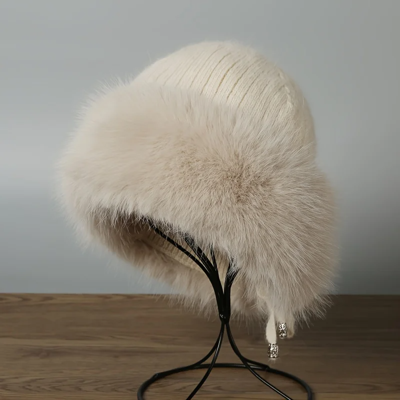 Snow hat with fur